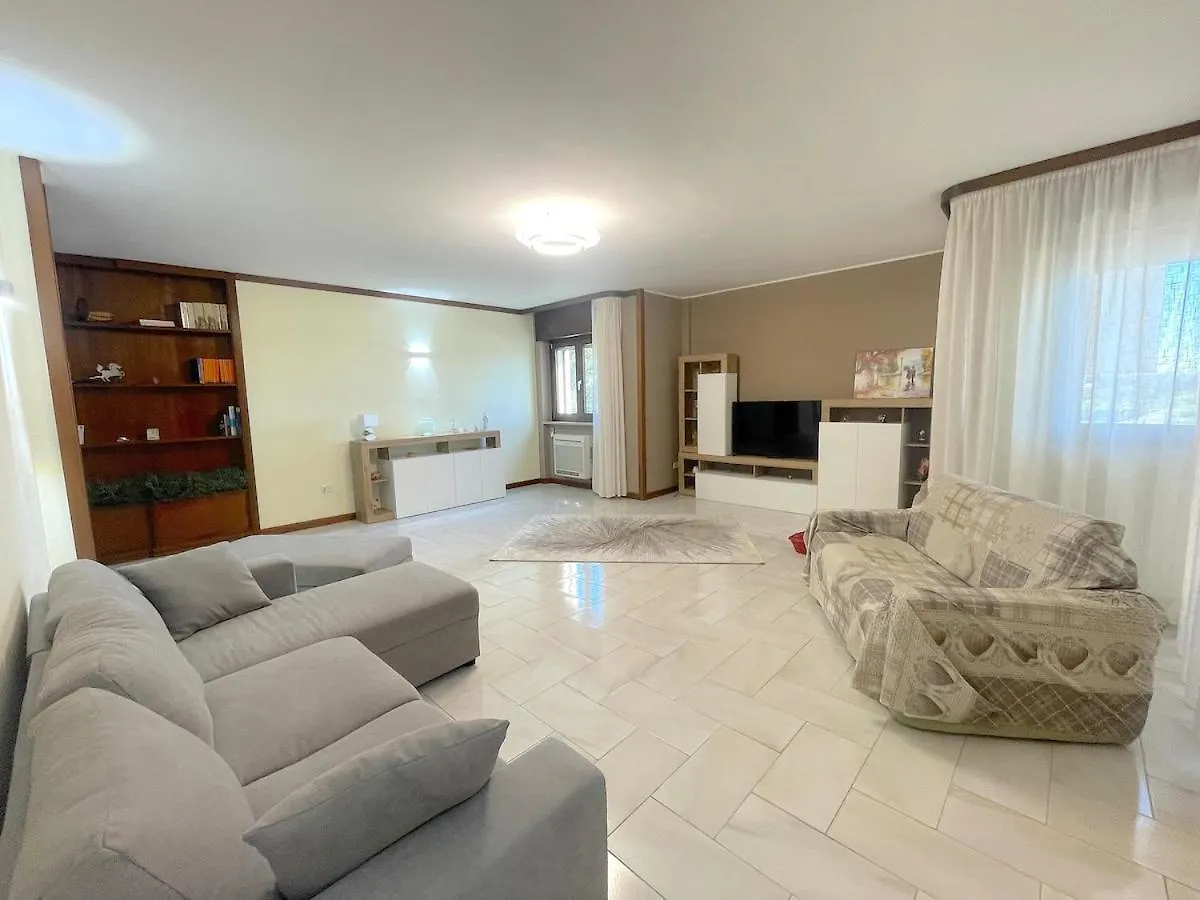 Tinhouse Apartment Lecce